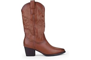 BOSANOVA Bota estilo cowboy con detalle de costuras decorativas a tono en la caña, tacón de 5'5 cm y cierre con cremallera lateral. Calzado para mujer