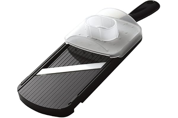 KYOCERA - CSN202BK - Mandoline réglable noire avec protège doigts et lame céramique haut de gamme - ultra tranchante et résistante