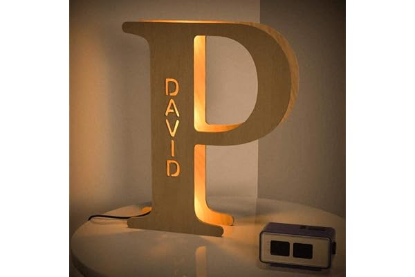 VEELU Lettres Lumières Personnalisés Prenom Alphabet Lumineux Lampe LED En Bois Gravé Mur Lumière pour Anniversaire Décoration Maison Noël