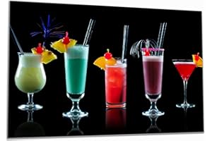 Wallario Herdabdeckplatte/Spritzschutz aus Glas, 1-teilig, 80x52cm, für Ceran- und Induktionsherde, Bunte Cocktails vor schwarzem Hintergrund