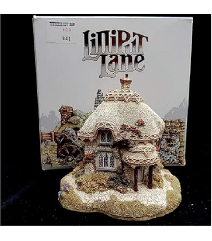 Lilliput Lane Christmas Tipple Hanging Ornament Figure : Amazon.co