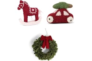 ‎GRY & SIF Gry & Sif Handgemacht & Fairtrade-Zertifiziert | Stilvolles dänisches Design X Nepali Kunsthandwerker | Rotes Auto mit Baum, Mini-Kranz mit roter Schleife & Schaukelpferd