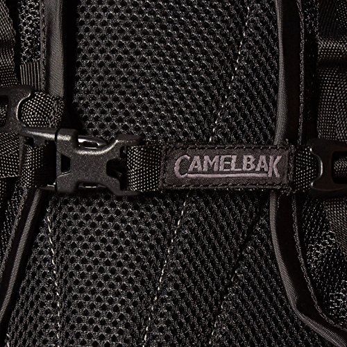 CamelBak Classic Hydration Pack Trinkrucksack, 85 oz - 4