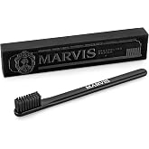 Marvis Black Toothbrush, Plastic Toothbrush with Clear Head Case, Travel Toothbrush for Plaque and Tartar | Cerdas de Dureza