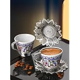 Topkapı T&uuml;rk Kahvesi Fincan Seti, &Ccedil;i&ccedil;ek Desenli Porselen, 2 Kişilik, Altın ve G&uuml;m&uuml;ş &Ccedil;i&ccedil;ek Motifli D&ouml;k&uuml;m Metal Tabaklı, Gelene