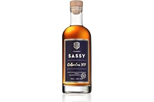 Calvados XO Maison Sassy : Vieilli à la perfection | 70cl, 40% vol. d’alcool | Issu de lots de fruits frais | Idéal pour les cadeaux et les soirées