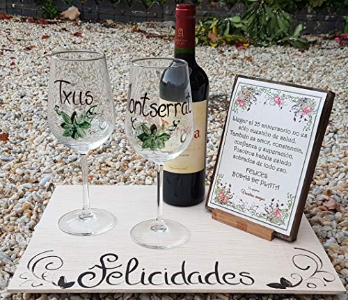 Regalo Boda de Plata/Oro personalizado con copas, vino y tabla