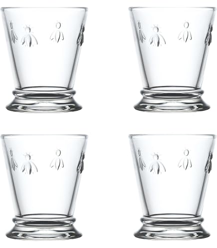 Caraffa Per L'acqua E Bacino Antichi Con I Fiori Rossi Da Fondo Di Legno Verde Stagionato Image45211743