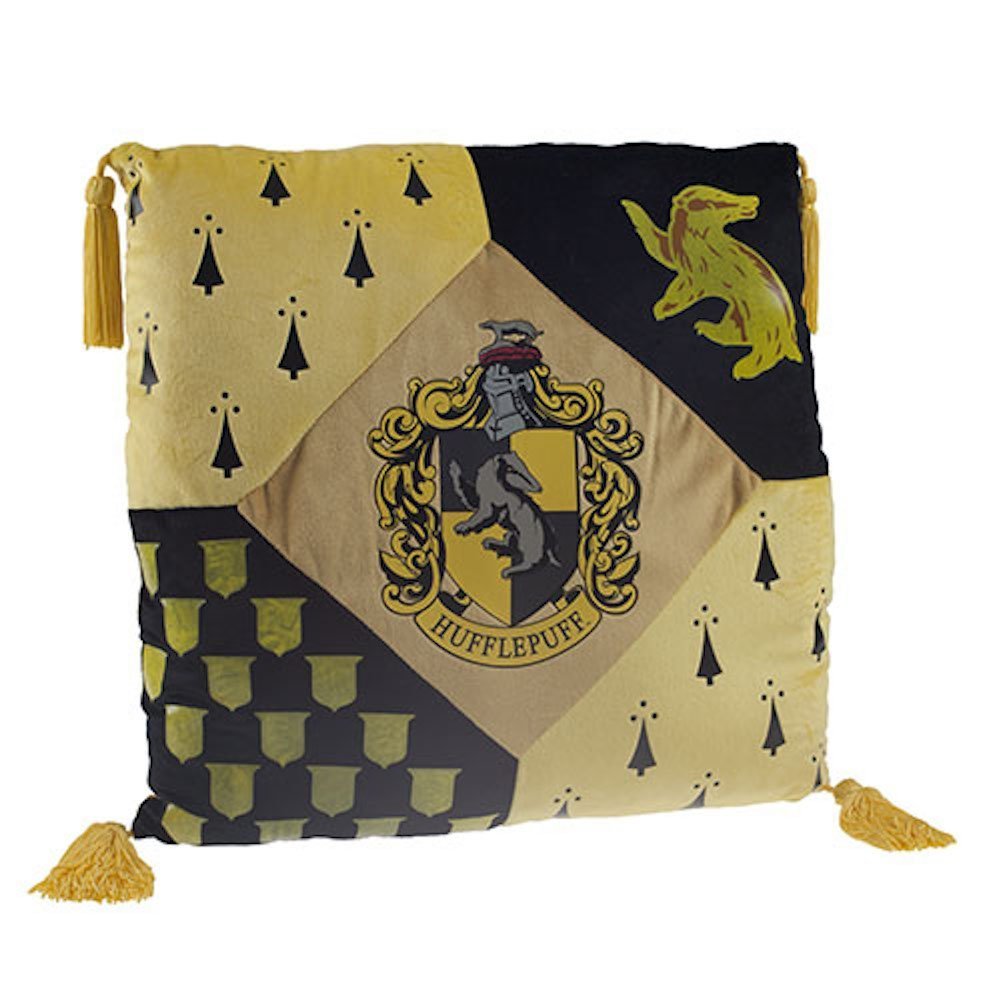 Harry-Potter-Motiv-Hufflepuff-House-Kissen-im-Warner-Bros-Studio-Tour-London-Produkt