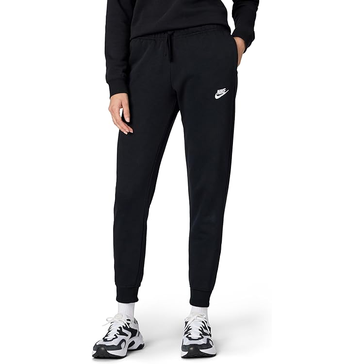 nike ladies sportswear