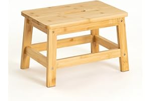 CASASELECCION Taburete Escalón de Madera de Bambú Natural con Asa Integrada y Protección Anti-Rayaduras en Las Patas de 38x26x25 cm y Resistencia de 150 kg para Cocina y Baño.
