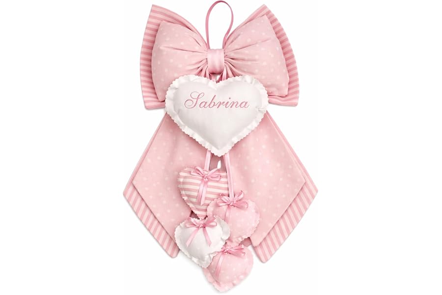 Fiocco Nascita personalizzato con nome sul cuore. Dimensione 52 x 35 cm.. (Pois-rosa) | Fiocco nascita in cotone con nome ric
