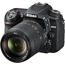 Nikon AF-S DX Nikkor 18-300 mm f/3.5-6.3G i obiektyw VR