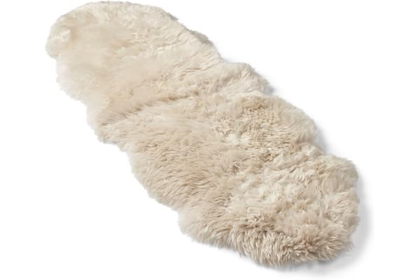 Nordic Sheep lammskinnsmatta i fårskinn 170x60 cm | Äkta lammskinn kan användas i soffan eller sängen, är andningsbar och värmereglerande