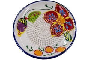 Kaladia Ceramiczny talerz-tarka – idealny do imbiru, parmezanu itd. – w kolorze białym z czerwonym kwiatkiem – średnica: 12 cm – ręcznie robione i malowane – wyprodukowano w Hiszpanii