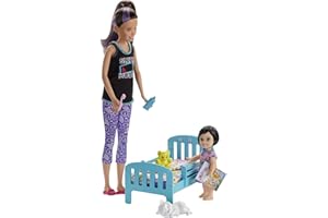 Barbie Skipper Canguro con Muñeca, Bebe con Ropa Que Brilla En La Oscuridad y Accesorios (Mattel GHV88)