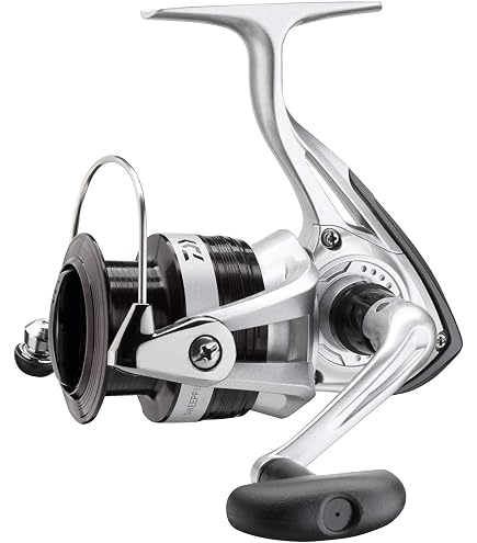 Moulinet De Pêche Diwa Baitcasting - Carbone 8,2kg - 12+1 Roulements - Eau Douce & Salée