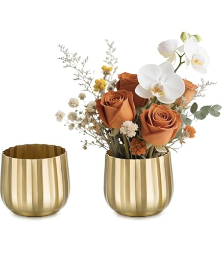NUPTIO Gouden Vaas Bruiloft Centrepieces: 2 Stuks 13cm Gouden Kunstbloemen Vazen Tafel Middenstuk Kleine Metalen Bloemen Cilinder voor Eetkamer Woonkamer Partij Moderne Esthetische Decoraties