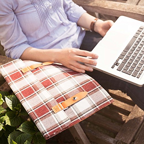 13,3-14 Zoll Laptop & Notebook Tweedstoff Tasche / Hülle / Sleeve / Schutzhülle / Smart Cover mit edlem Emblem-Verschluss perfekt für MacBook Pro Air Retina , Lenovo ThinkPad Yoga 2 M30-70 , Acer Aspire Chromebook , HP Pavillion Compaq , Dell Latitude Inspirion Vostro , Asus Zenbook Transformer book flip , Sony Vaio Stoff 6 (rot kariert) - 6