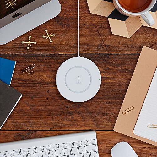 Belkin Boost Up Tappetino di Ricarica Rapida Wireless, 7.5W, Iphone X/8/8+ e Altri Dispositivi, Tecnologia Qi, Progettato in Collaborazione con Apple, Certificazione Qi, Caricatore Eu Incluso, Bianco