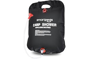 smartpeas Prysznic solarny kempingowy – prysznic z gorącą wodą bez gazu i prądu, z tworzywa sztucznego, lekki i składany, z nadrukiem logo - czarny z czerwoną głowicą prysznicową