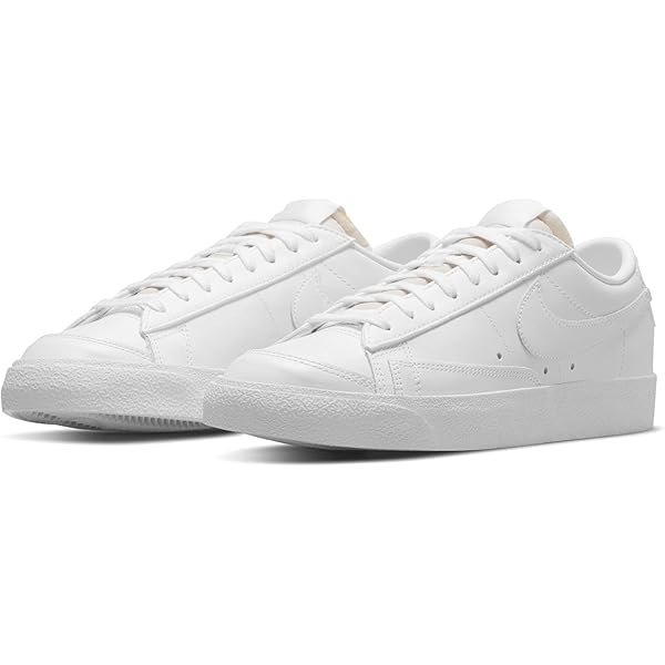 nike women's blazer low se premium