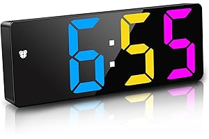 JQGO Wecker Digitaler, Bunter Wecker LED Wecker Nachttischwecker SNOOZE Datum Zeitanzeige 4 Farben, Große Zahlen Helligkeit Einstellbar USB Batteriebetrieben, Schlafzimmer Haus Büro Reisen-Schwarz