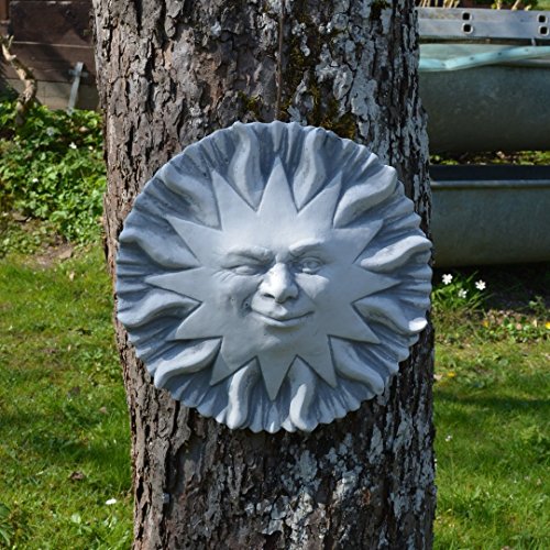 Schöne Wanddeko Sonne aus Steinguss frostfest Gartendeko Raumdeko