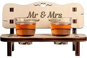 Geschenke 24 Lot 2 Verres à Shot et Mr & Mrs Gravés avec Support et Motifs Amusants | Cadeaux Mariage | Cadeaux Couple Mariage, d'Anniversaire | Cadeau Anniversaire Mariage