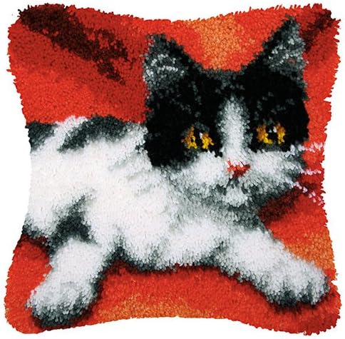 Latch Hook Complete Cushion Cover Kit"Black and White Cat"43x43cm