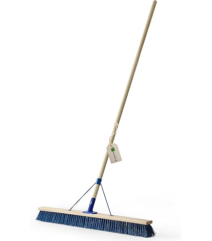 Parkside bezem met telescoopsteel per stuk aanbieding bij Lidl