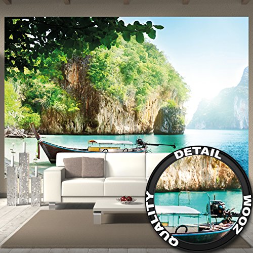 Fototapete Fischer-Boot in tropischer Bucht Wandbild Dekoration Urlaub Reisen Strand Paradies Bay Natur Insel Meer Travel Beach | Foto-Tapete Wandtapete Fotoposter Wanddeko by GREAT ART (336 x 238 cm)