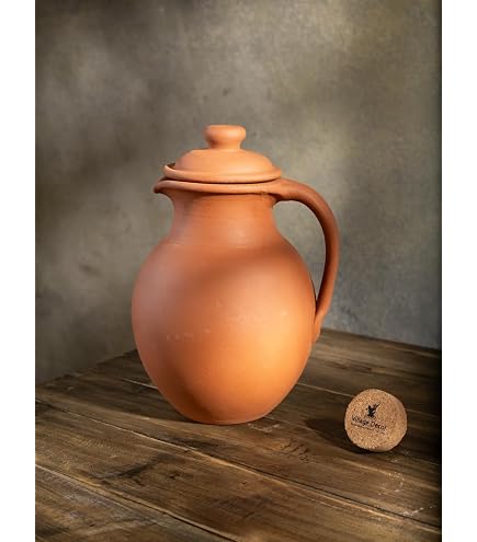 Jarre à Eau Marocaine en Terre Cuite – Format Réfrigérateur + Plateau & Tasses (1L+ou-) – Purification Naturelle