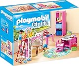 Mit Schreibtisch, Stuhl und Schultasche erledigen sich die Hausaufgaben spielend