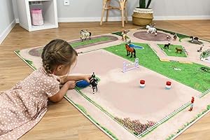 ‎SKIPPIDOO SkippiDoo Spielteppich – Kinderzimmer-Teppich mit Pferdehof, Reitplatz und Stallungen – Perfekt für Pferdefreunde & passend für Figuren wie Schleich® und Playmobil® (Großer Reiterhof, 200 x 160 cm)