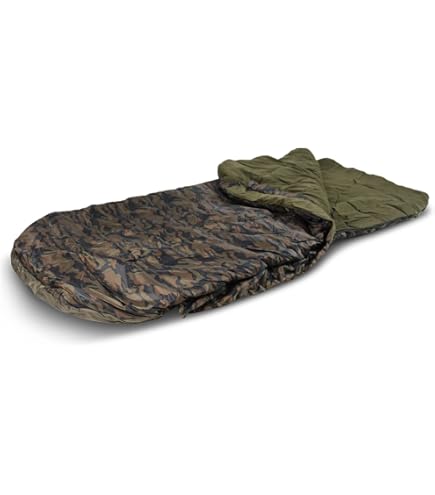 Solar UnderCover Camo Thermal Bedchair Cover - Tackle Addicts