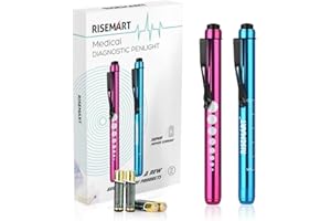 Lot de 2 lampes à LED réutilisables RISEMART avec clip de poche pour pupilles pour diagnostic infirmier, étudiant ou médecin, Rouge et bleu., 2