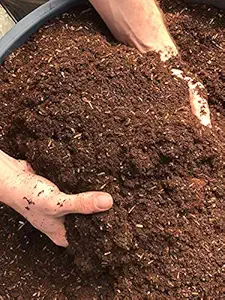 Jio Green garden Store Vermicompost Fertilizer for Home and Garden Plants 6 KG