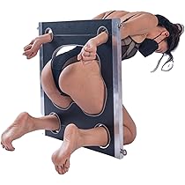 Xonanda Aziza külotsiz