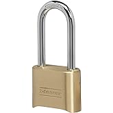Master Lock Pirin&ccedil; Şifreli Kilit, Dış Mekan &Ccedil;iti veya Kul&uuml;be i&ccedil;in Kapı Kilidi, Genişletilmiş 2-1/4-İn&ccedil; Uzun Kelep&ccedil;eli &Ouml;zelleş