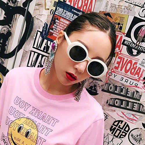 Together style the sun mirror the male hip-hop ins stayed overnight white sunglasses of the breeze Han Ban Chao's sandy beach at first female the street clapped and revived old customs white the frame ash was black slice of(sent to felt to wrap)