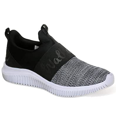 walkaroo canvas shoes