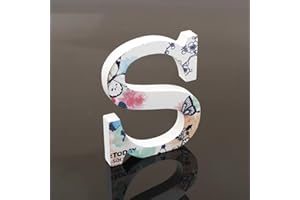 FREEAS Décoratif Bois Lettres, 26 Alphabet Blanc Lettres en Bois Avec Motif Papillon et Fleur imprimé pour Déco Nom des Enfants Fête d'anniversaire de Mariage Décoration de Maison et de Chambre à Couche (S)