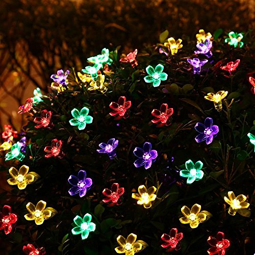 QederTEK Solar Blumen Lichterkette 5 Meter 50er LED Weihnachtsbeleuchtung 8 Modi Solar Blüten Leuchtkette Wasserdicht Außerlichterkette Deko für für Garten, Hochzeit, Party usw. (Mehrfarbig) - 7