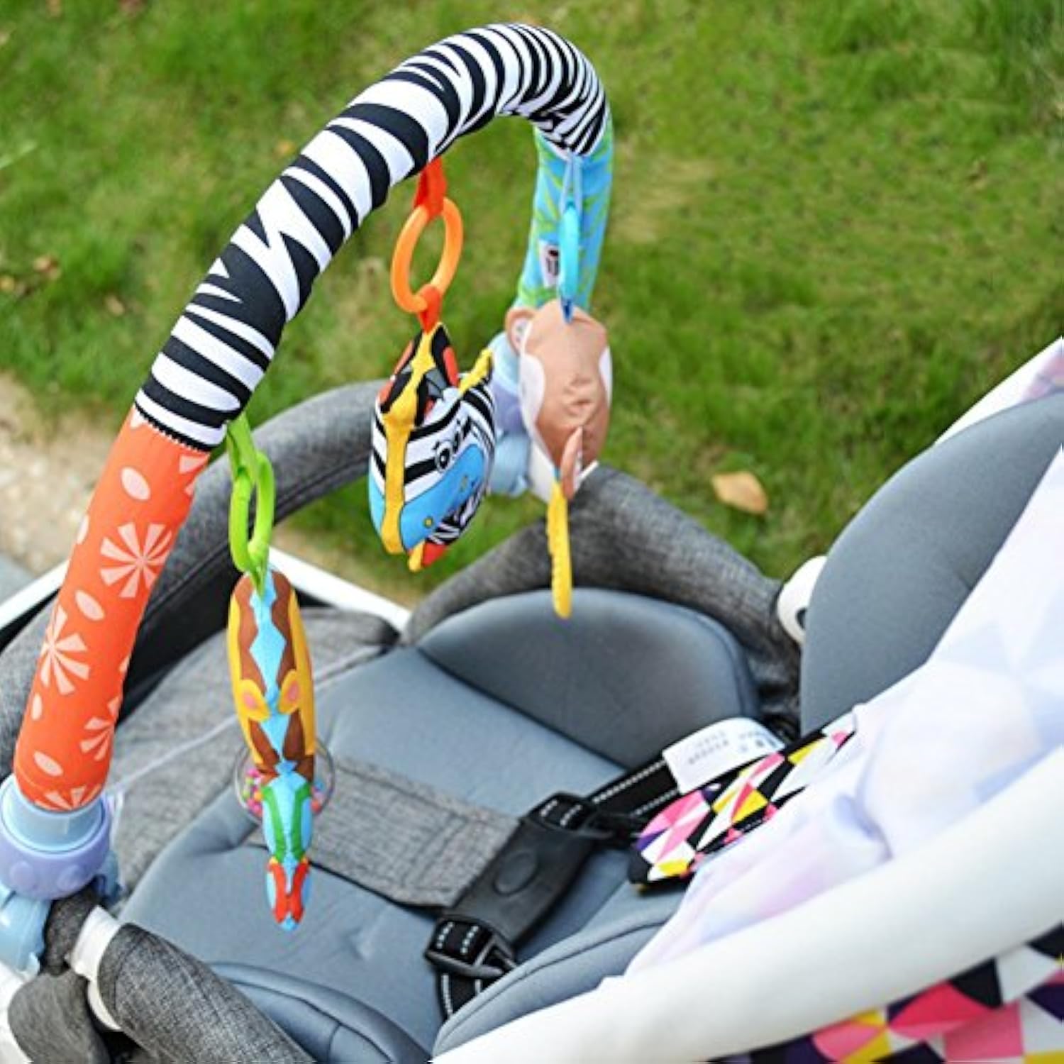 arche eveil bebe poussette