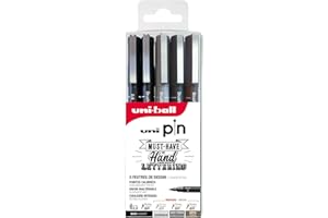 uni-ball Uni Pin Uni Mitsubishi Pencil – 5 pennarelli per scrittura e disegno speciale a mano Lettering, pochette a 4 punte (nero, grigio chiaro, grigio scuro, seppia) + 1 punta 0,8 mm (nero)