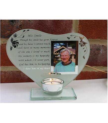 Cornice portafoto portacandele commemorativo con spazio per aggiungere una fotografia, a forma di cuore, per lutto, anniversario della morte dei tuoi cari (loro sorriso