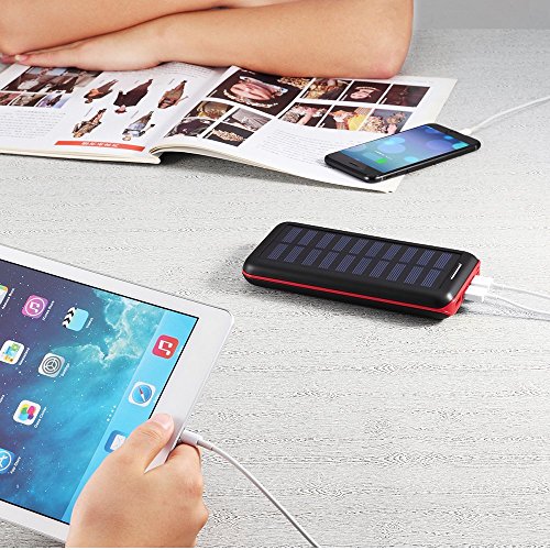 Batterie Externe  BERNET 24000 mAh Chargeur Solaire Power Bank avec Deux Entr  es Lighting et Micro  et 3 Ports Haute Vitesse de Charge Portable pour 