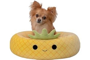 Squishmallows Oficjalne 50-calowe legowisko dla zwierząt domowych Maui Ananas - małe Ultrasoft oficjalne pluszowe legowisko dla zwierząt domowych