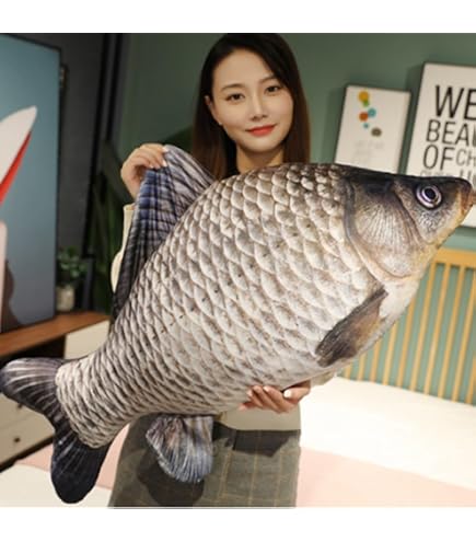 GABY LE CARPA – Peluche Gigante A Forma Di Pesce, Cuscino Morbido Per Pescatori E Bambini (35/61/90 Cm)